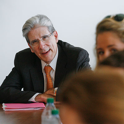 Julio Frenk meets with students